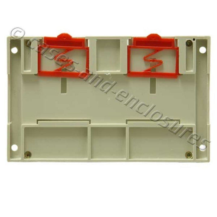 Cases and Enclosures Din Rail Enclosure EN DRE 14 10 10192 bottom view of ABS Plastic Din Rail Enclosure EN DRE 14 10